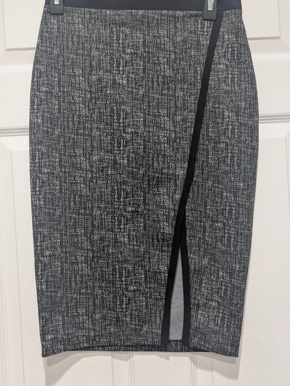 Sanctuary Black and Gray Pencil Skirt with Front Slit